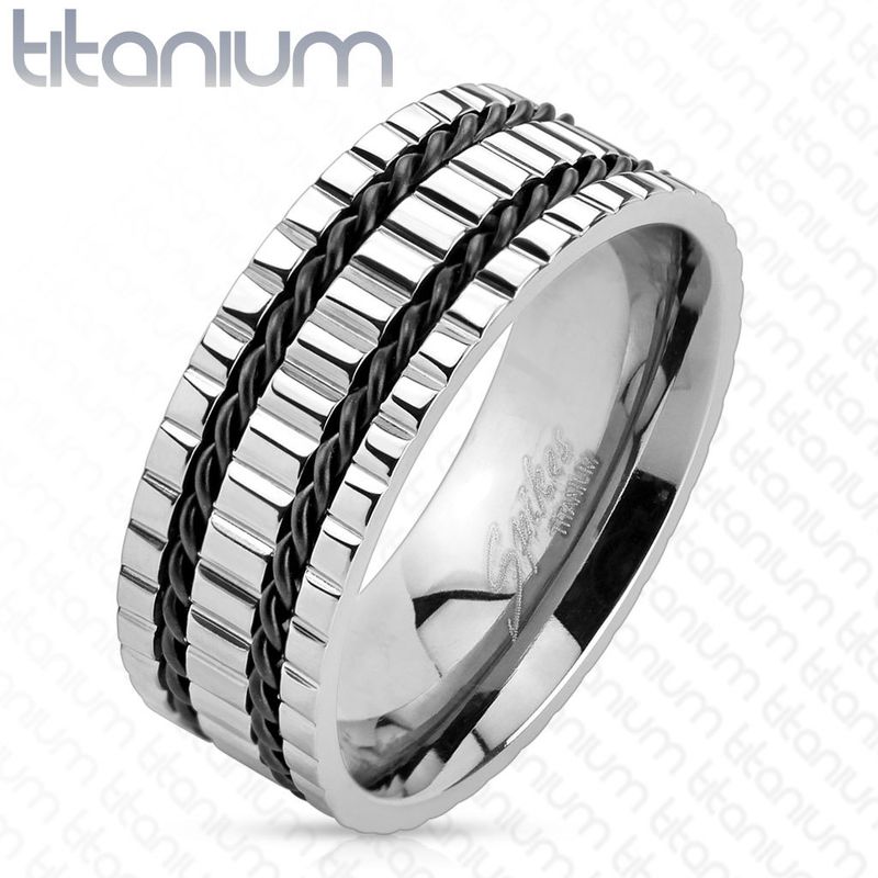 טבעת Titanium Solid לגבר עם אופציה לחריטה